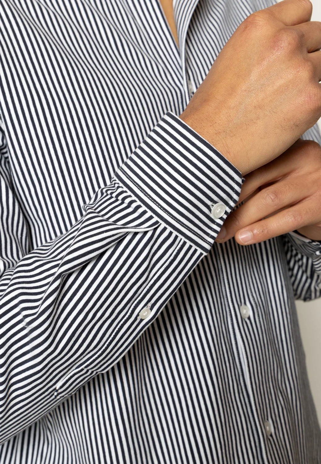 CLEANCUT COPENHAGEN CLEAN FORMAL STRECH STRIPE  SHIRT  L/S Größe: XL Farbe: NAVY/WHT