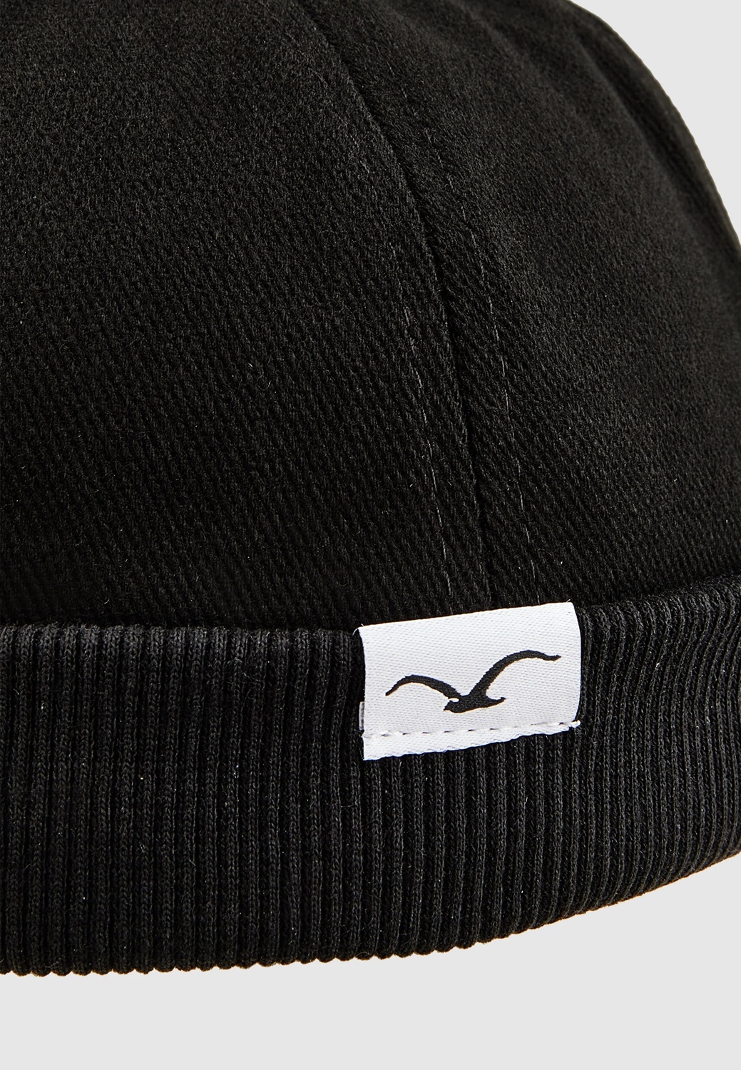 CLEPTOMANICX BRIMLESS CAP BLACK