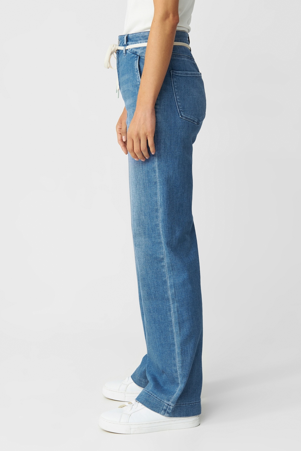 DAWN DEW FLARED SOFT DENIM