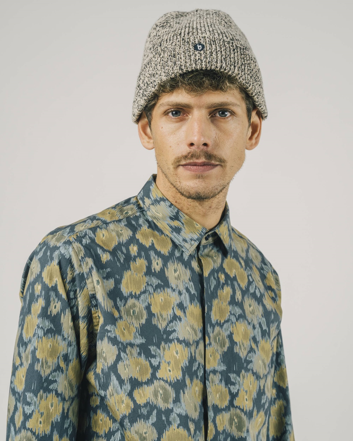 BRAVA RETRO BEANIE