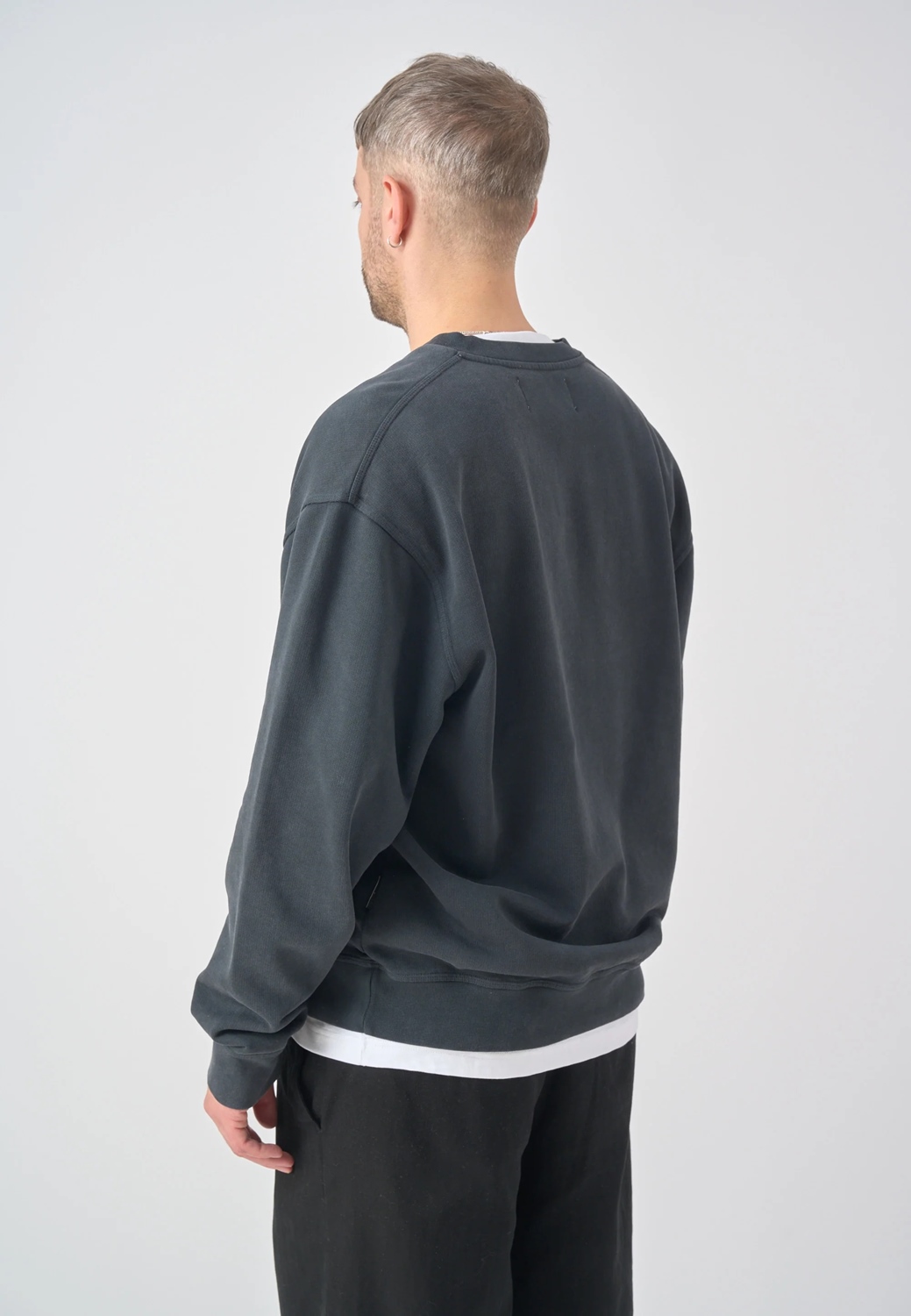 CLEPTOMANICX BOXY CREWNECK GUNTER